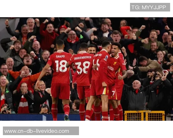 英超联赛激战正酣球迷热情高涨期待精彩赛事回顾与分析